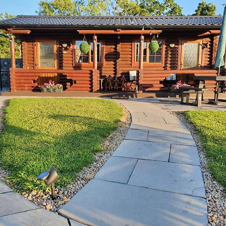 Cosy Countryside Log Cabin Kilkenny Esterno foto