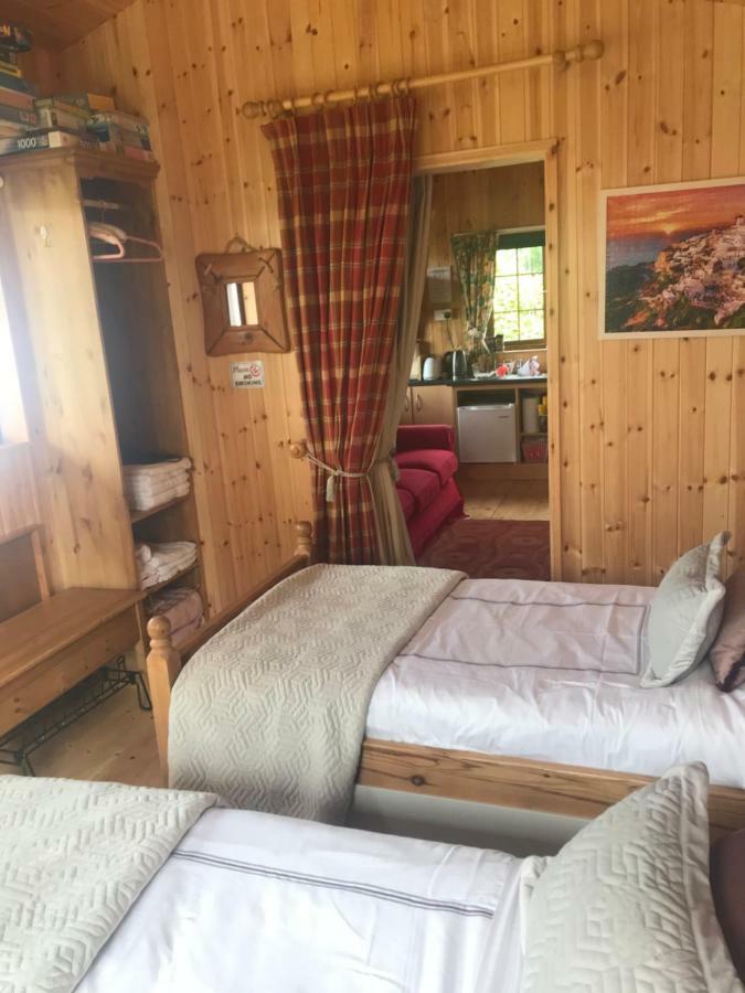 Cosy Countryside Log Cabin Kilkenny Esterno foto